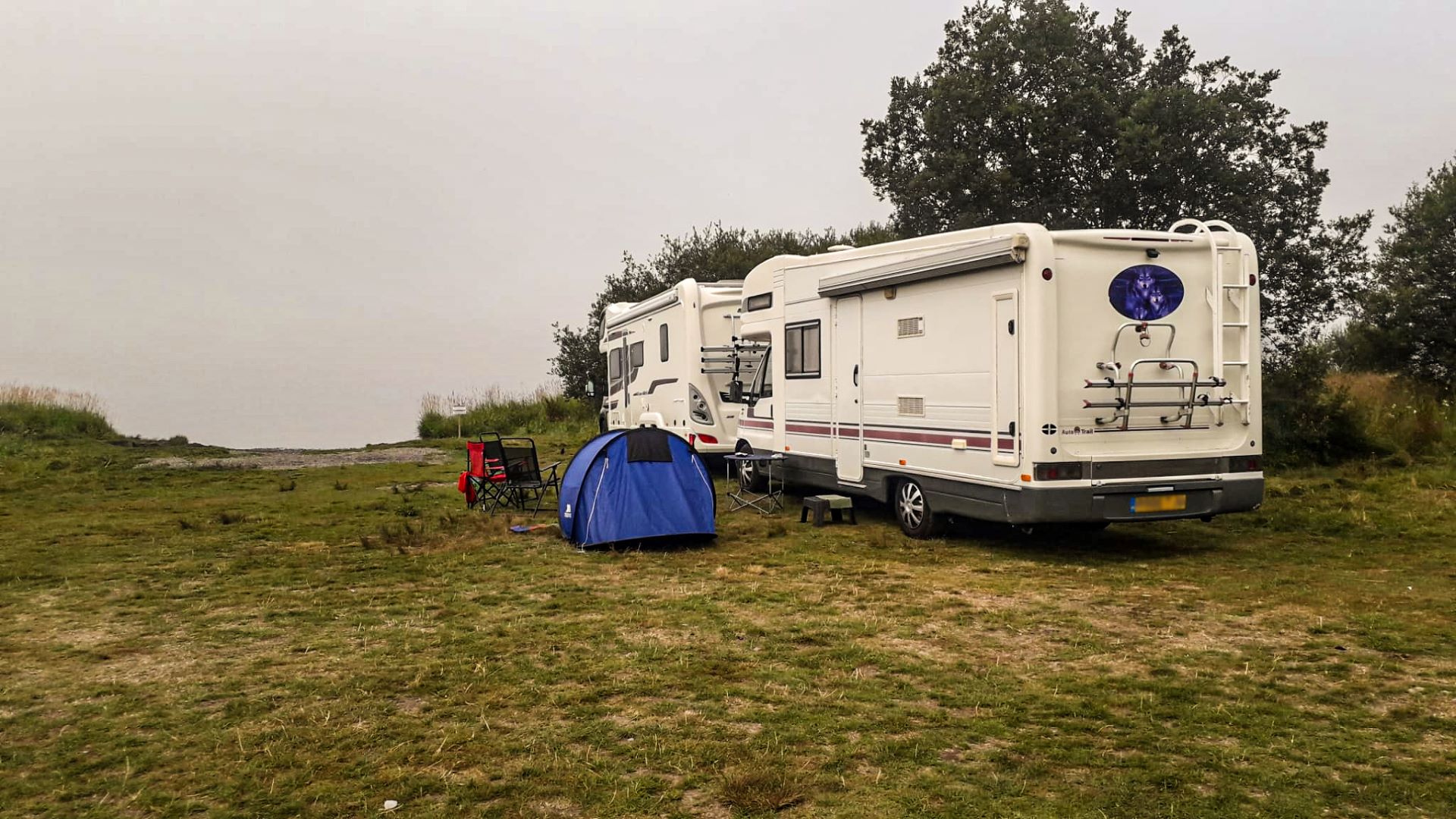 Cyngor Gwynedd are piloting overnight parking for motor homes in public car parks, aiming to benefit local communities and businesses.