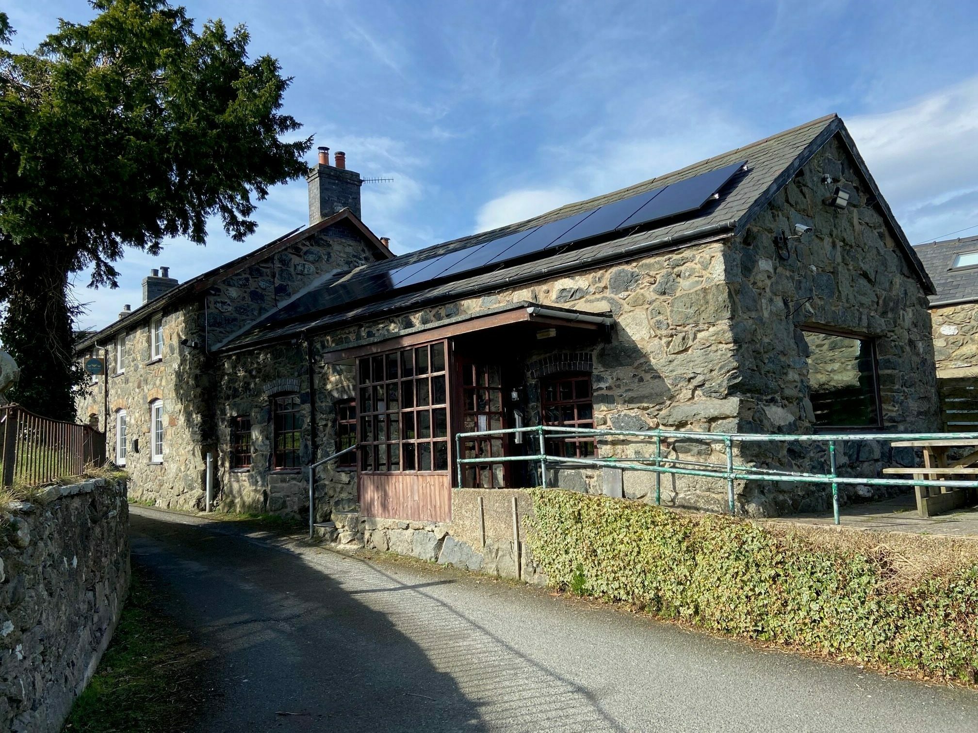 https://authority.eryri.gov.wales/wp-content/uploads/2025/03/Eagles-Llun-Paneli-2-rotated-e1742812751664.jpg